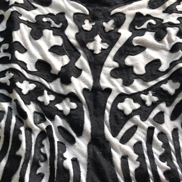 COIN1804 T-shirt black w white design S - Picture 2 of 4